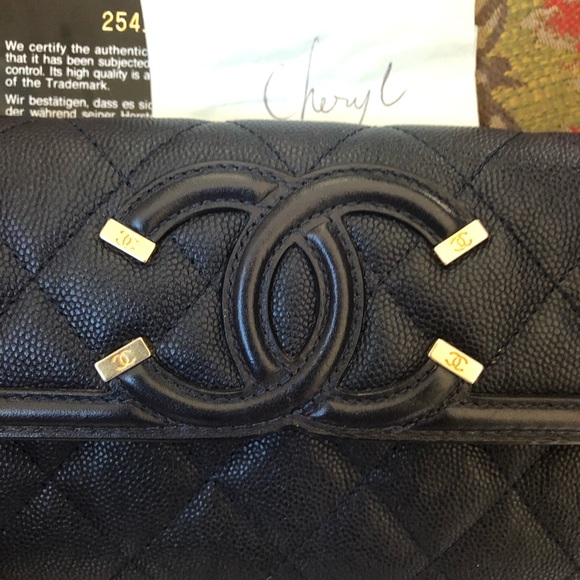 Authentic Chanel Filigree Long Wallet - Picture 2 of 6